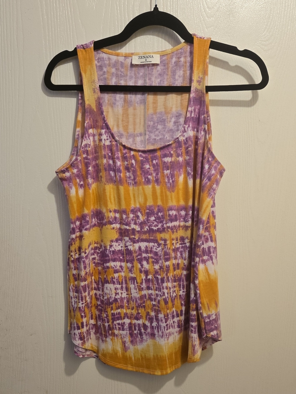 Zenana Outfitters Purple and Yellow Tie-Dye Scoop Neck Tank. L53